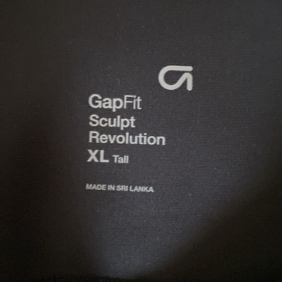 Gap Fit Sculpt Revolution Compression Leggings in Black Camo - Picture 5 of 16
